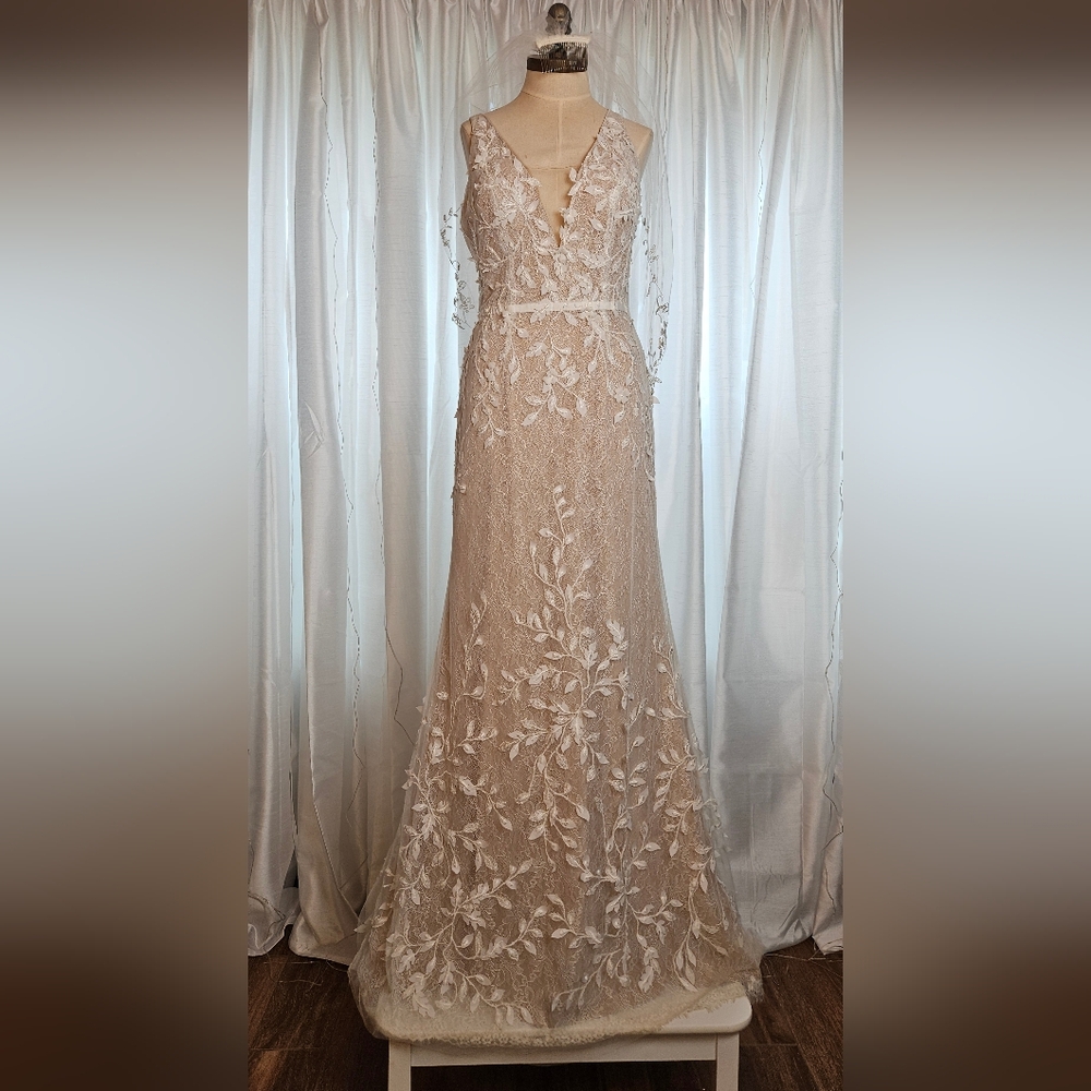 Melissa Sweet Wedding Dress & Veil